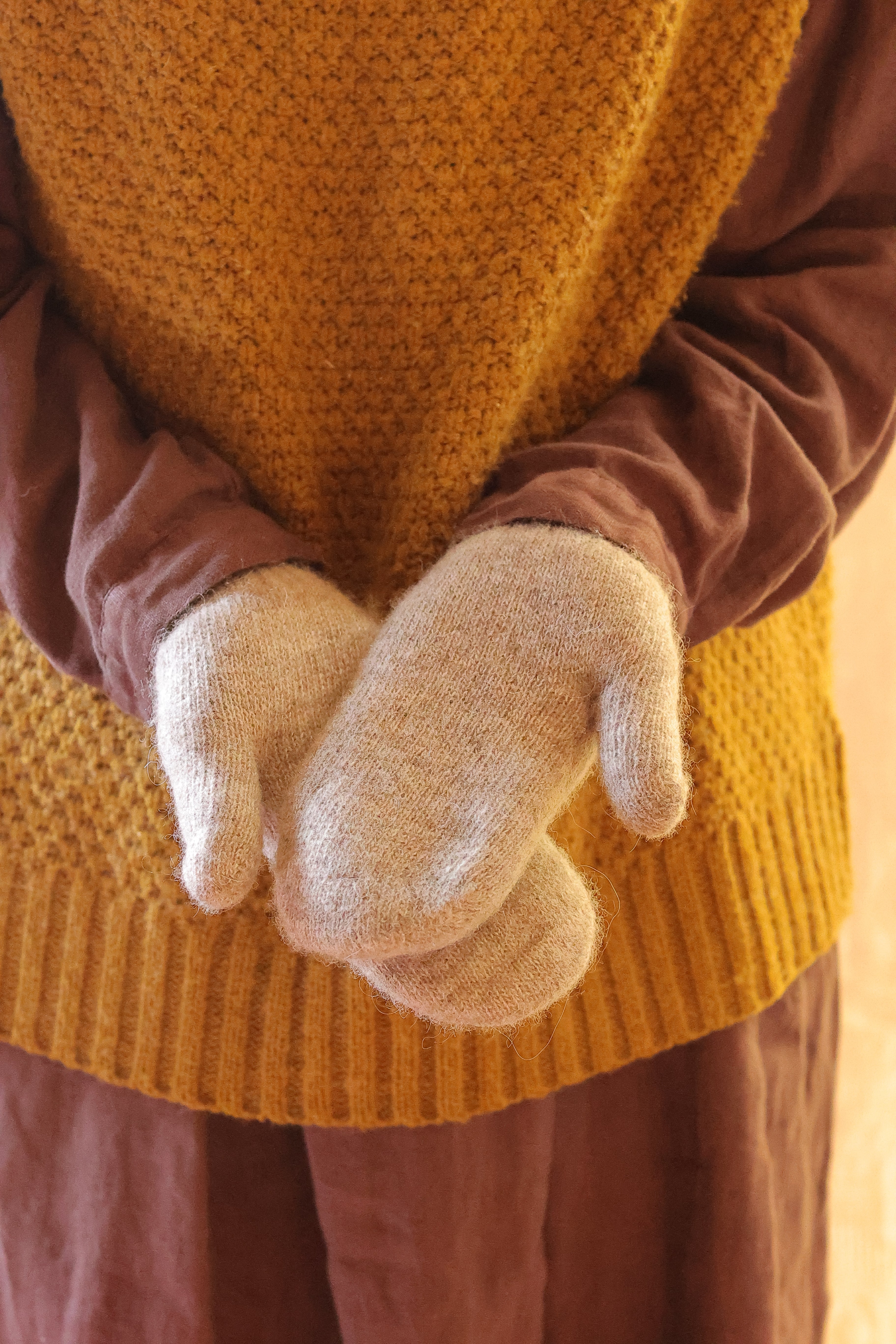 ウール100% モンゴル産ミトン手袋 – ゆったり・あったか靴下 - 想いやり -